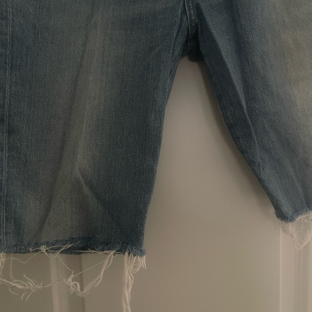 Frame Denim Le Vintage Bermuda Blue Jean Shorts Distressed High-Waisted - Picture 2 of 7